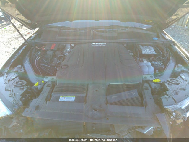 WA1LJAF76MD028270 Audi Q7 Premium Plus