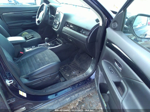 JA4AZ3A31KZ029925 Mitsubishi Outlander