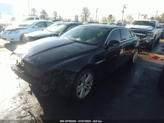 Jaguar XJ 2013 SAJWJ2GD7D8V44368 Image 2