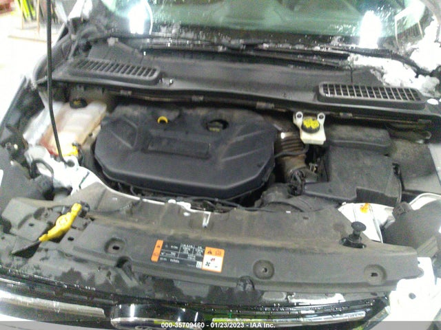 2015 Ford Escape, VIN: 1FMCU0J98FUB56640