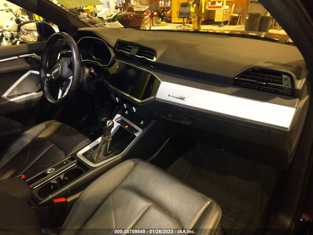 WA1DECF33M1054344 Audi Q3 S Line Premium