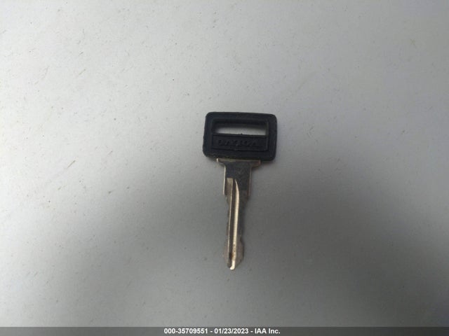 Volvo 740 Gl 1989 YV1FX884XK1374795 Image 3