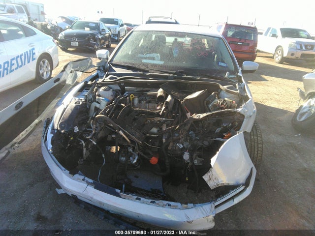 3VW2B7AJ0HM254039 Volkswagen Jetta 1.4t S