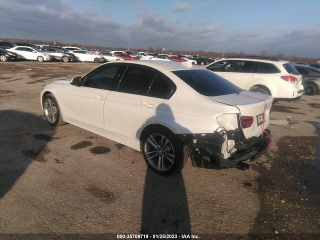 BMW 3 Series 328i 2016 WBA8E9G53GNT82173 Image 3