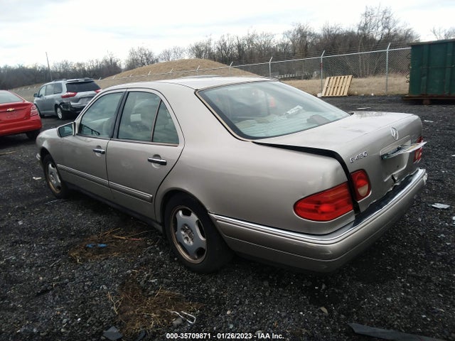 1998 MERCEDES-BENZ E-CLASS VIN: WDBJF70F5WA589659
