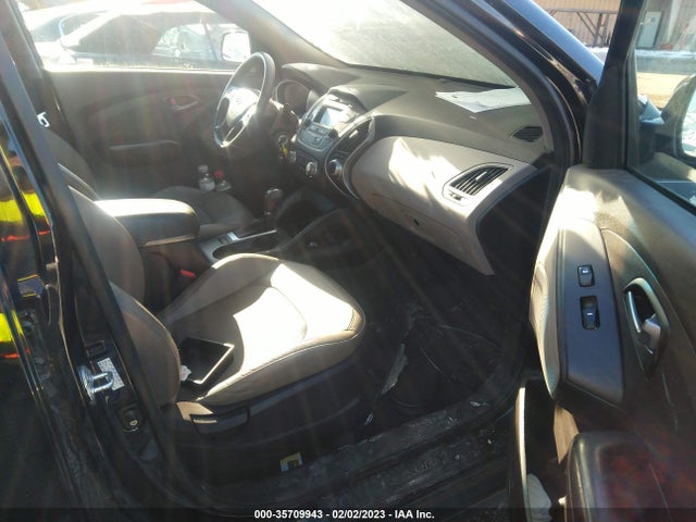 2015 Hyundai Tucson, VIN: KM8JTCAF6FU091790