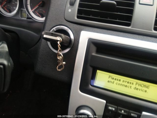 YV1672MC1CJ125233 Volvo C70 T5