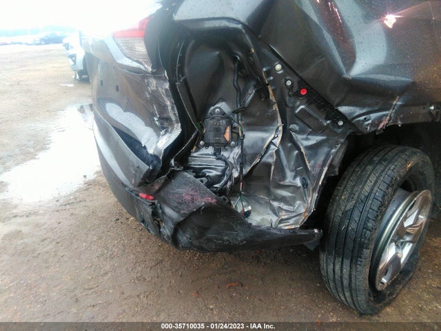 2022 TOYOTA RAV4 XLE VIN: 2T3P1RFV5NW277443
