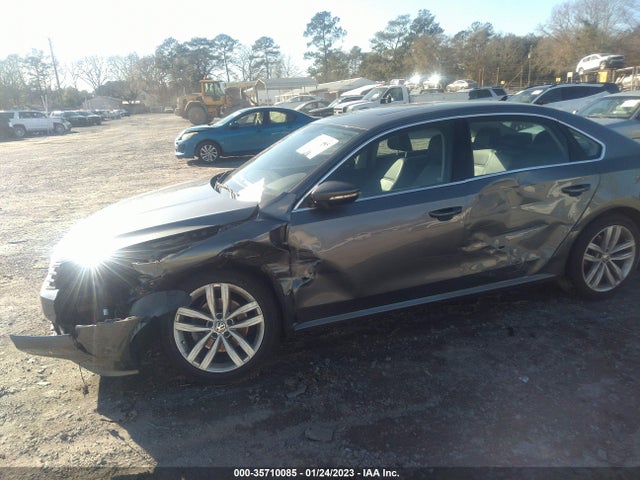 2018 Volkswagen Passat, VIN: 1VWBA7A31JC029950
