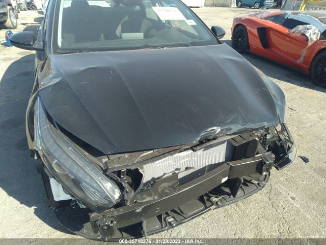 3KPF24AD8PE565806 KIA FORTE LX