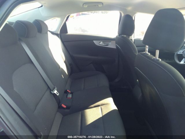 3KPF24AD8PE565806 KIA FORTE LX