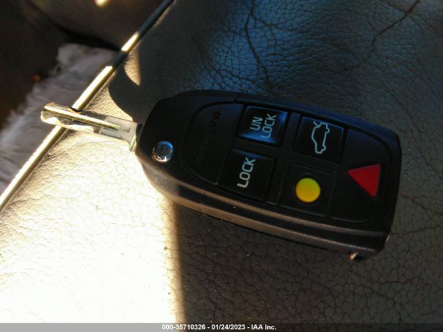 YV1RH59H042406077 Volvo S60