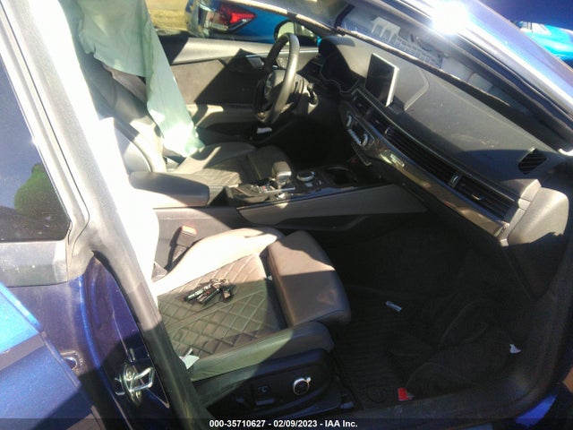 WAUC4CF58JA023802 Audi S5 Sportback Prestige