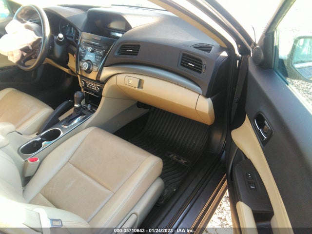 2015 Acura ILX, VIN: 19VDE1F57FE004924