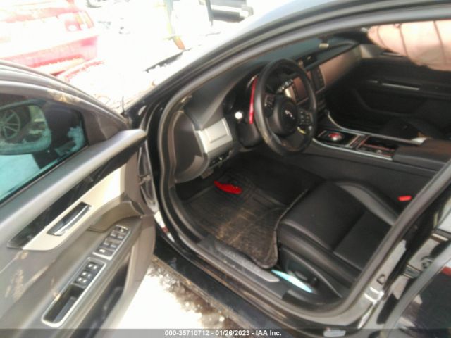 SAJBJ4BV5HCY32628 Jaguar Xf 35t Premium