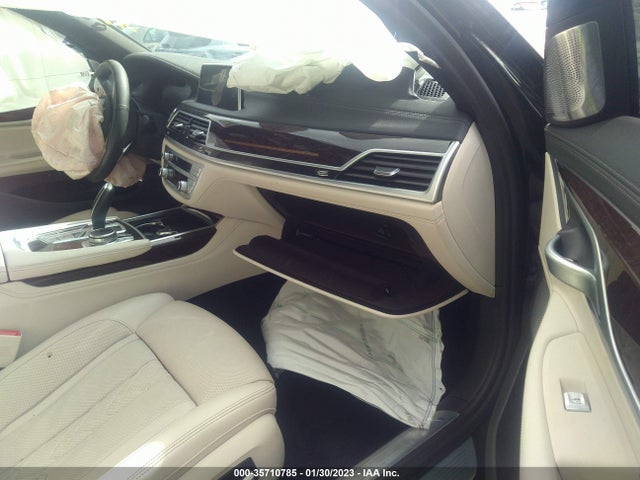 BMW 7 Series 750i Xdrive 2022 WBA7U2C06NCH51538 Image 6