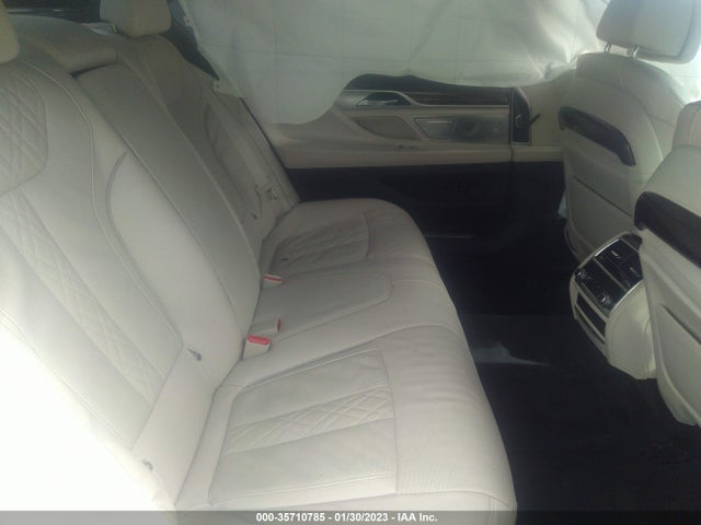 BMW 7 Series 750i Xdrive 2022 WBA7U2C06NCH51538 Image 9