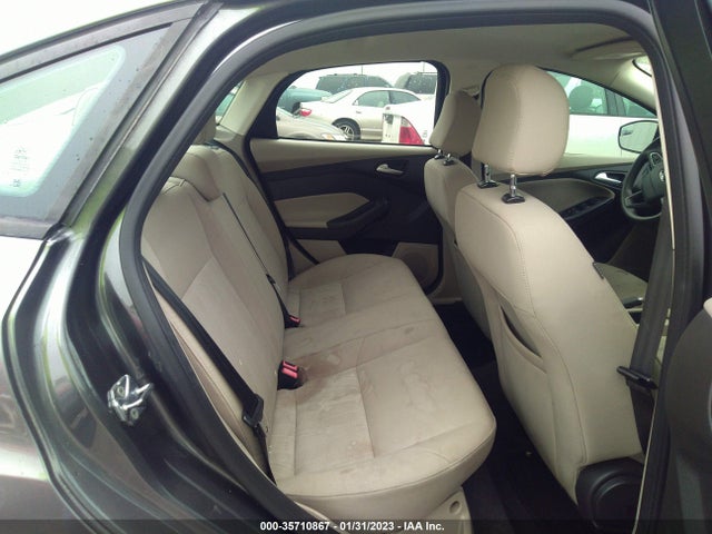 2016 Ford Focus, VIN: 1FADP3F29GL276666