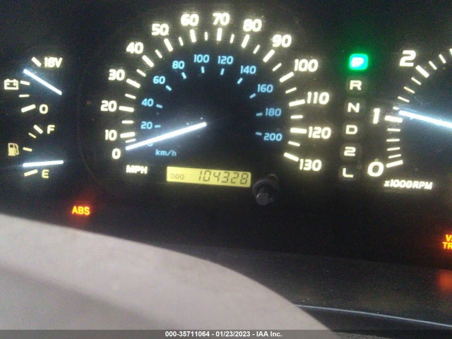 Lexus LX 470 2000 JT6HT00W6Y0108379 Image 8