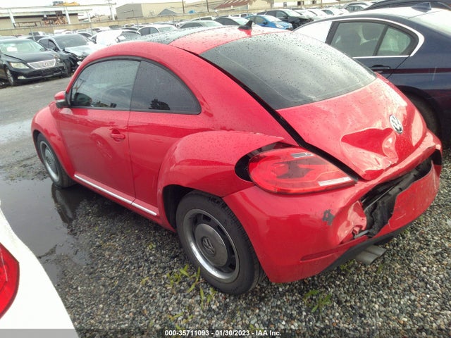 2013 VOLKSWAGEN BEETLE COUPE 2.5L W/SUN VIN: 3VWJP7AT3DM601582