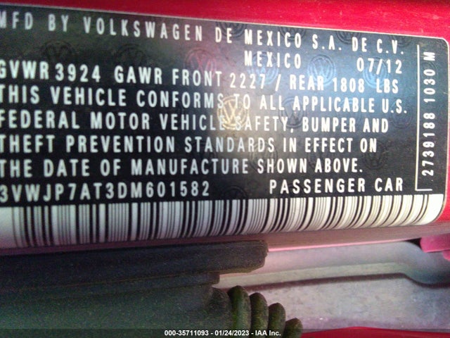 2013 VOLKSWAGEN BEETLE COUPE 2.5L W/SUN VIN: 3VWJP7AT3DM601582
