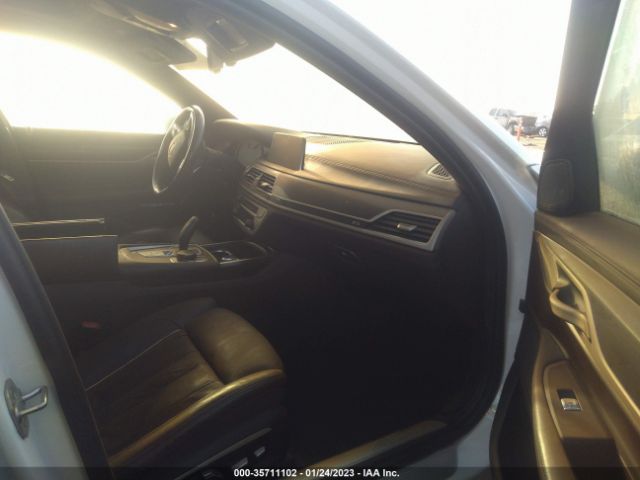WBA7F0C35HGM21828 BMW 7 Series 750i