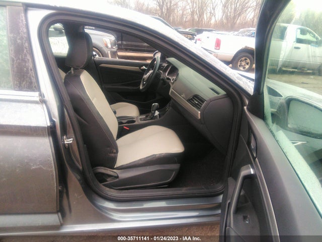3VWCB7BU2KM255147 Volkswagen Jetta S/se/r-line