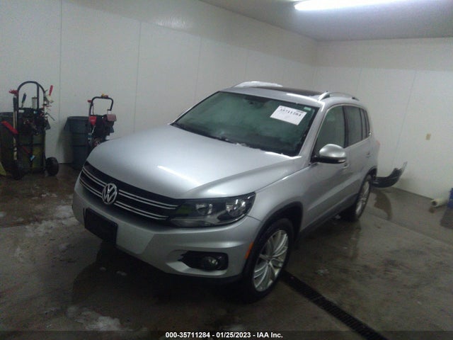 2012 VOLKSWAGEN TIGUAN SE W/SUNROOF & NAV VIN: WVGAV7AX9CW602869