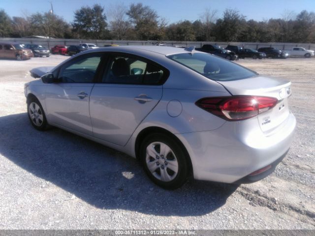3KPFK4A78HE084000 KIA FORTE LX