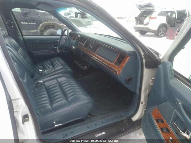 Lincoln Town Car Executive 1993 1LNLM81W4PY661167 Image 6