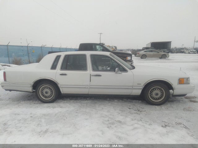 Lincoln Town Car Executive 1993 1LNLM81W4PY661167 Image 7