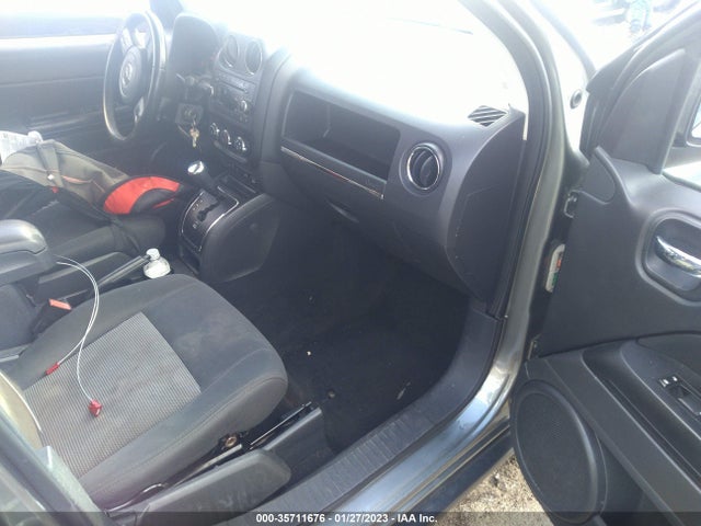 Jeep Compass Latitude 2011 1J4NF1FB7BD280704 Image 5