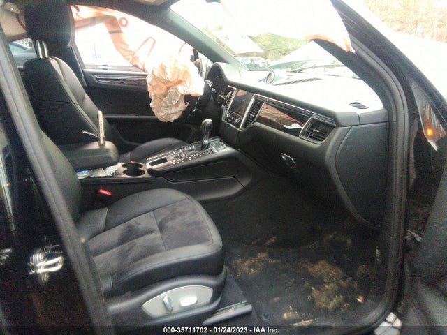 2018 Porsche Macan, VIN: WP1AA2A57JLB23672