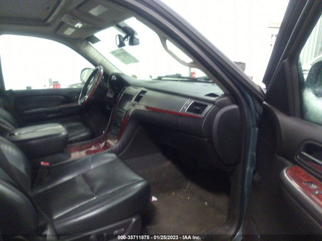 1GYFK66898R125794 Cadillac ESCALADE ESV