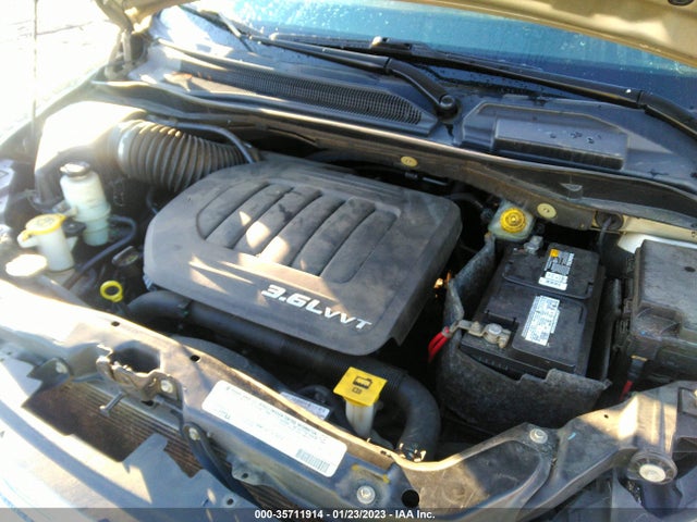 2A4RR5DG1BR702185 Chrysler Town & Country Touring