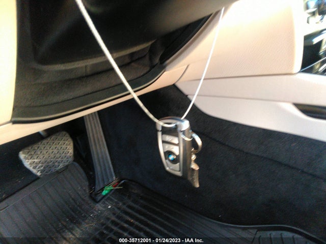 BMW 7 Series 750i 2012 WBAKA8C51CDS99908 Image 3