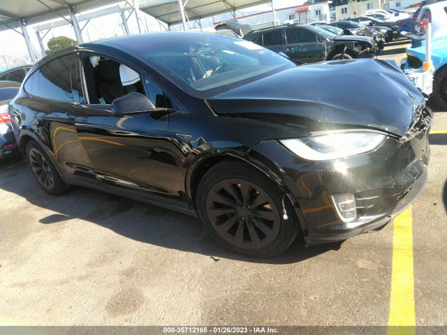 2016 Tesla Model X, VIN: 5YJXCBE28GF022111
