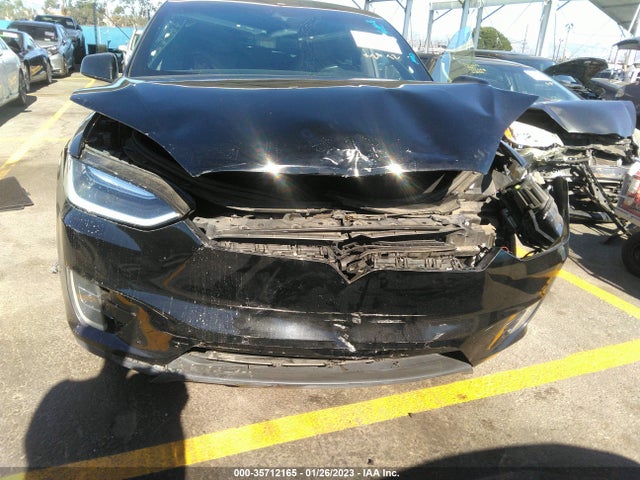 2016 Tesla Model X, VIN: 5YJXCBE28GF022111