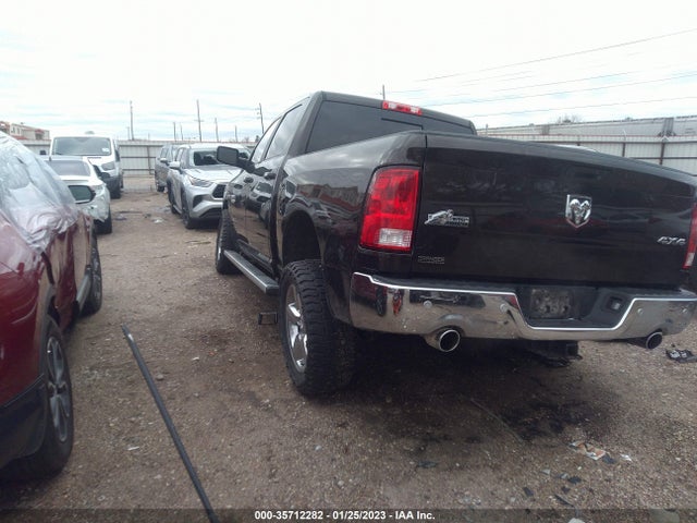 2016 RAM 1500 VIN: 3C6RR7LT8GG339033