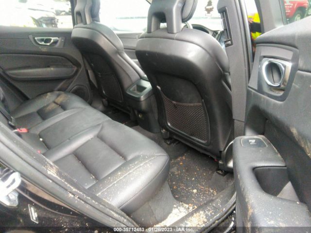 YV4A22RK0J1095618 Volvo Xc60 Momentum