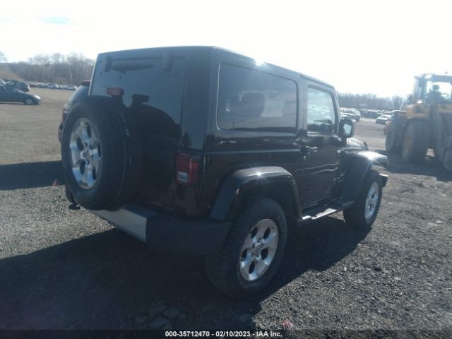 1C4GJWBG3EL141904 Jeep Wrangler Sahara