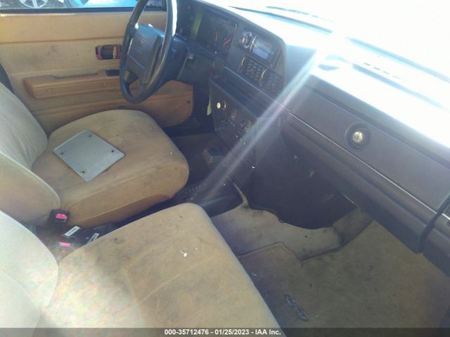 YV1AS8805P1488765 Volvo 240