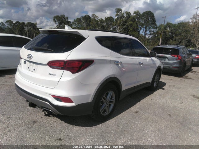 2017 Hyundai Santa Fe, VIN: 5XYZU3LB0HG424231