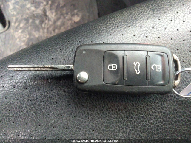 2015 Volkswagen Tiguan, VIN: WVGBV7AX1FW609307