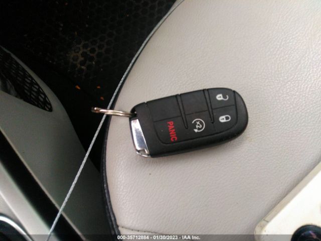 3C4NJDBB8JT114826 Jeep Compass Latitude