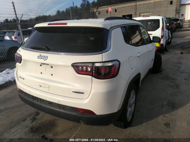 3C4NJDBB8JT114826 Jeep Compass Latitude