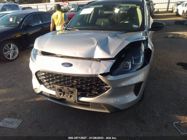 2020 Ford Escape, VIN: 1FMCU0BZ7LUB81488