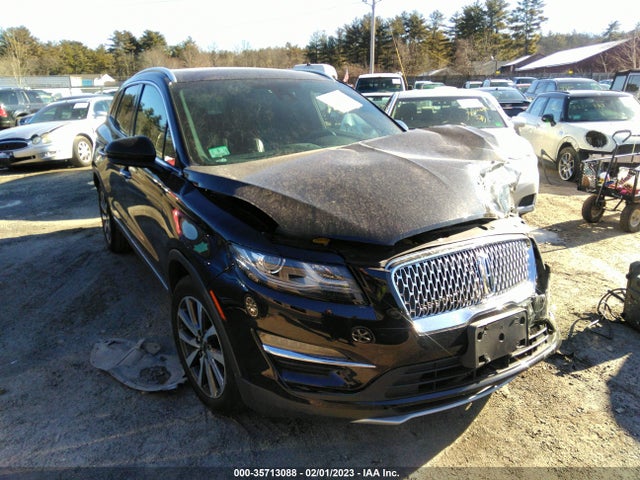 2019 Lincoln MKC, VIN: 5LMCJ3D94KUL37134