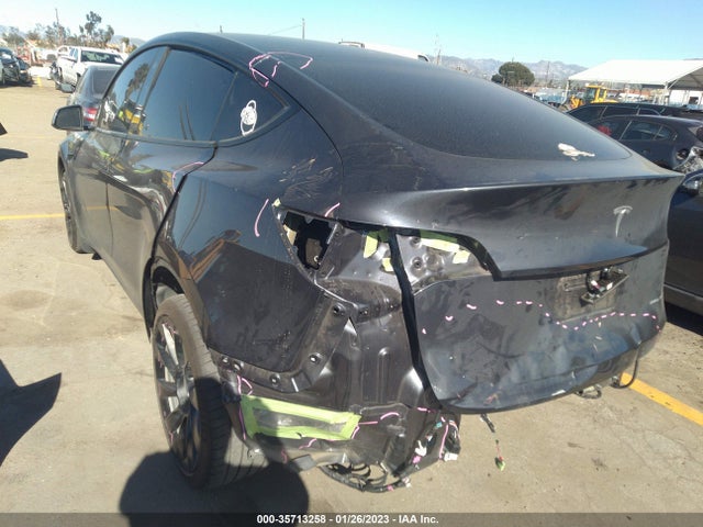 2021 Tesla Model Y, VIN: 5YJYGDEE2MF278206