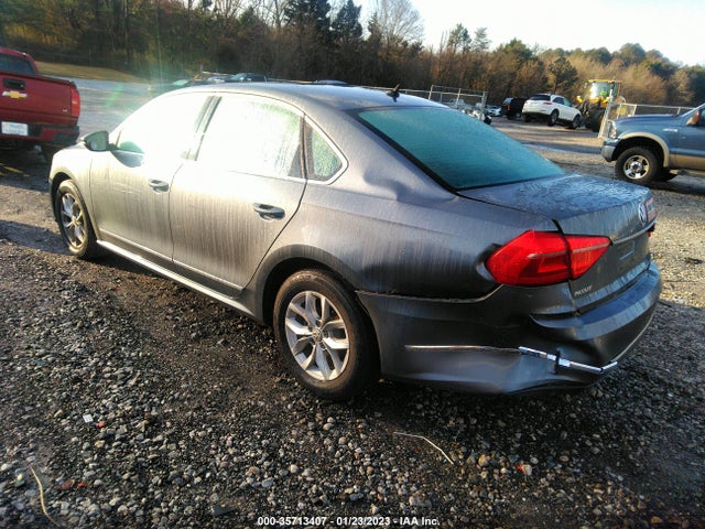 2016 Volkswagen Passat, VIN: 1VWAT7A35GC056017